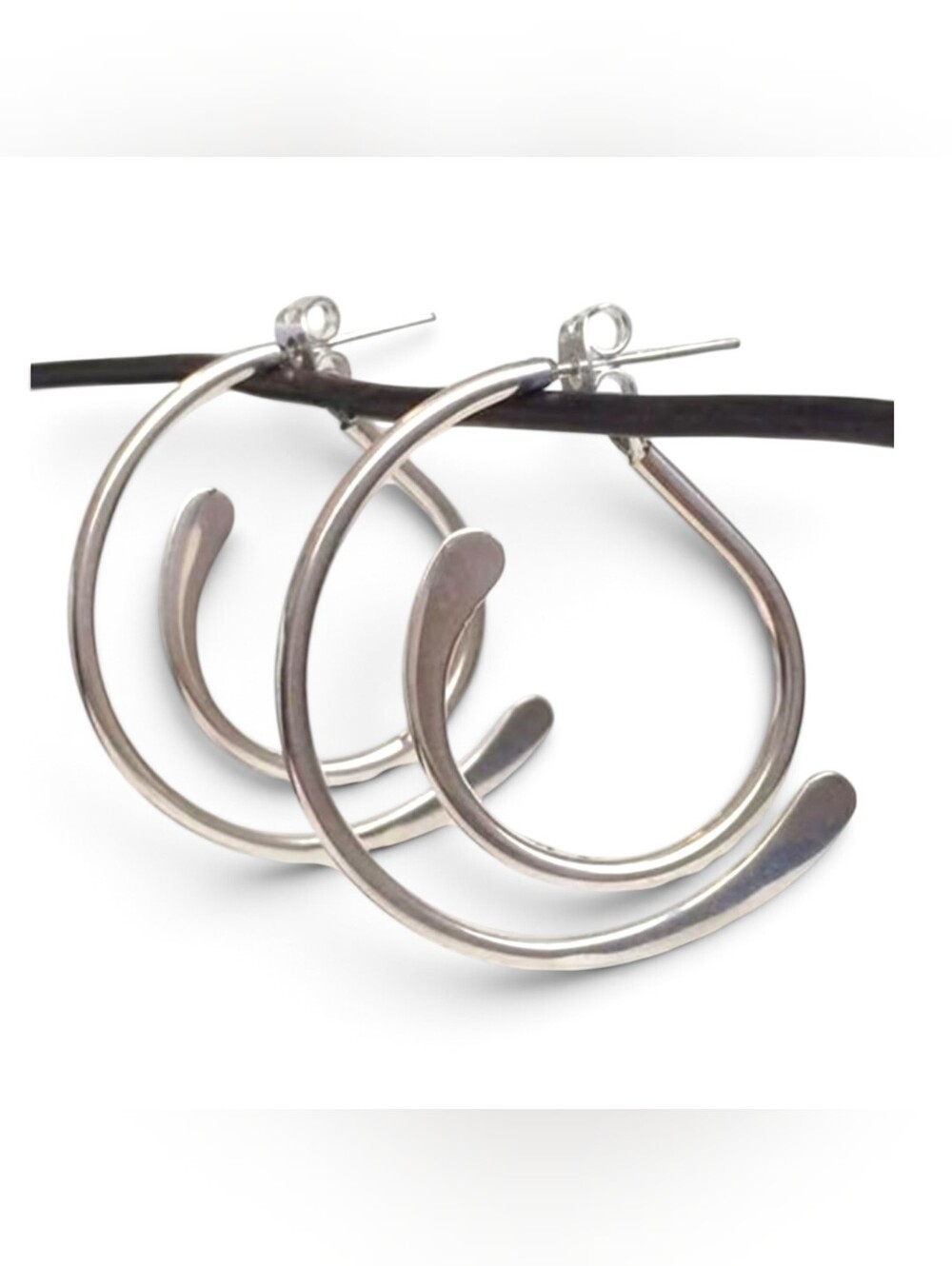 2pc Geometric Open Cool Tone Modern Earrings - Picture 4 of 5